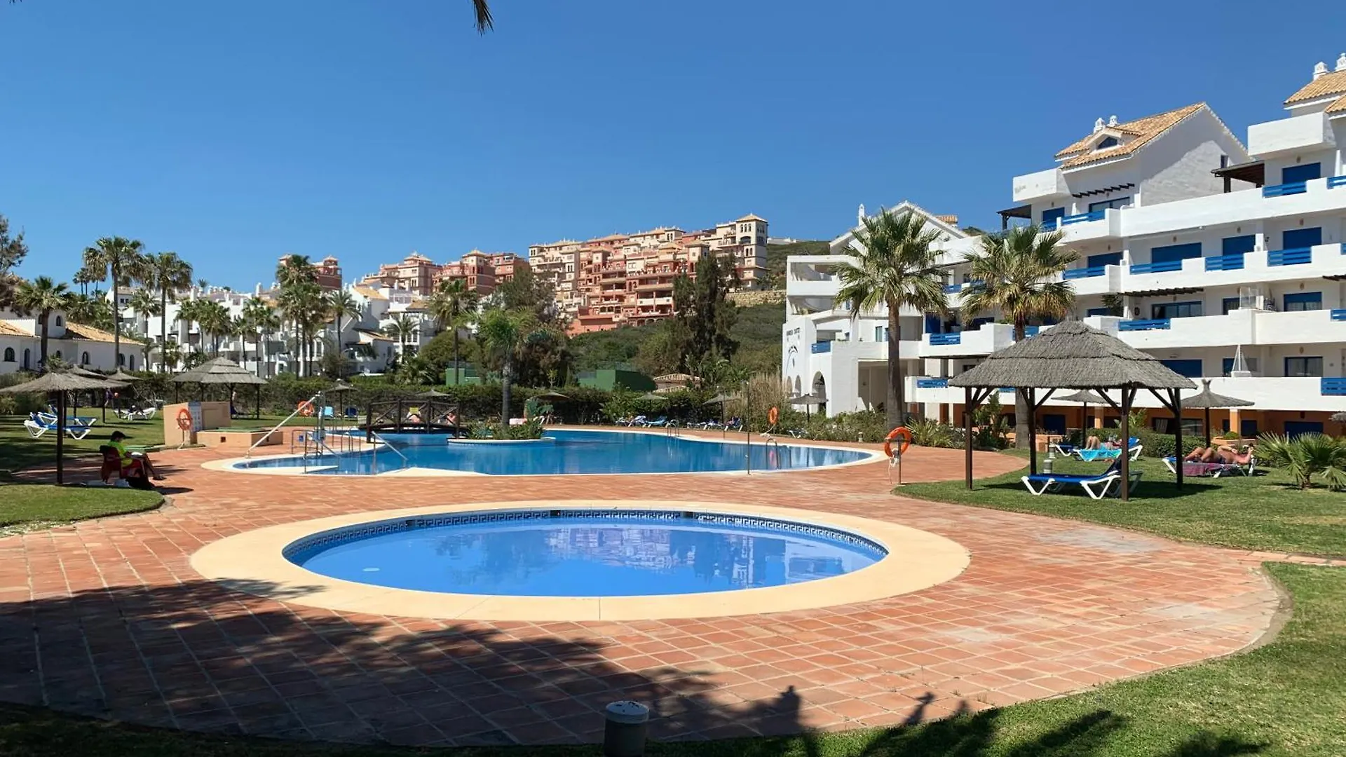 Sea View Apartment With Great Terrace And 4 Pools - Duquesa Suites 308 Manilva