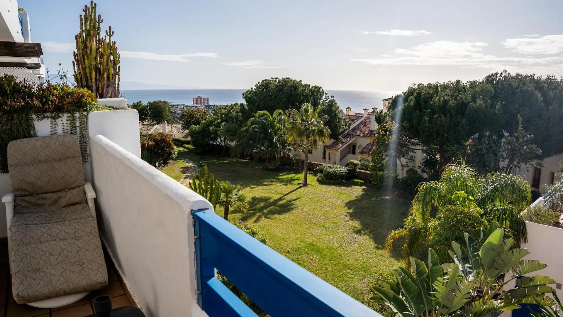 Sea View Apartment With Great Terrace And 4 Pools - Duquesa Suites 308 location